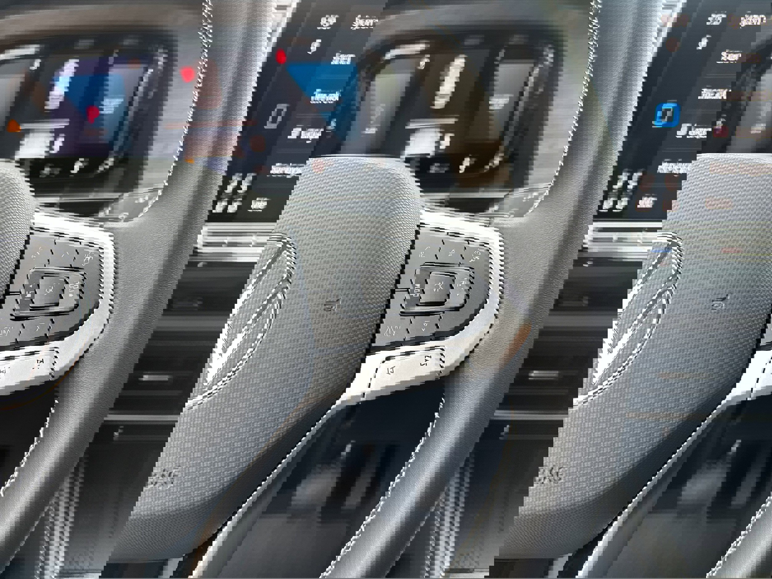 New 2025 Volkswagen Atlas SEL image 17