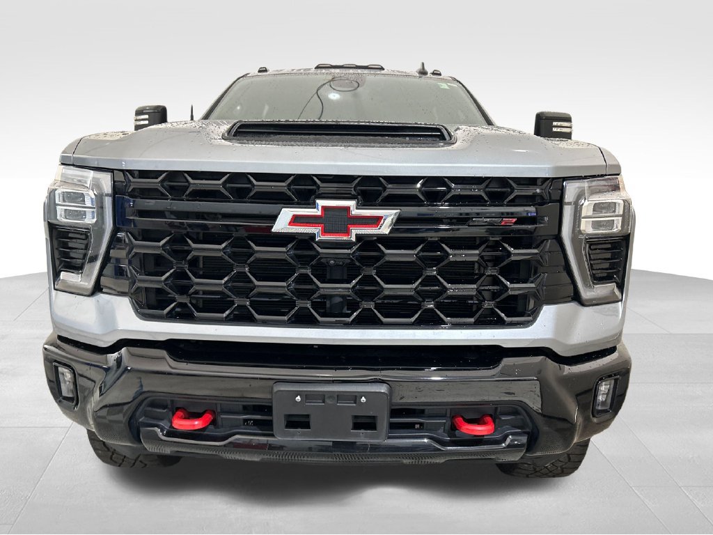 Used 2024 Chevrolet Silverado 2500 ZR2 w/ Technology Package AWD/4WD image 10
