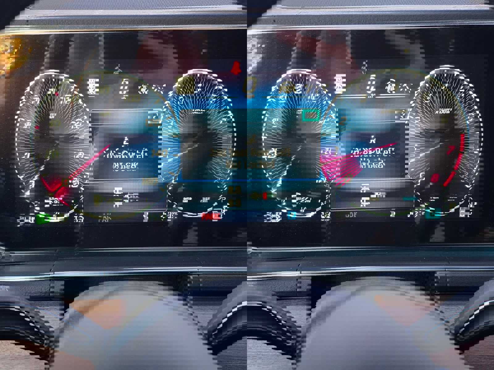 Used 2025 Mercedes-Benz GLS 580 4MATIC image 26