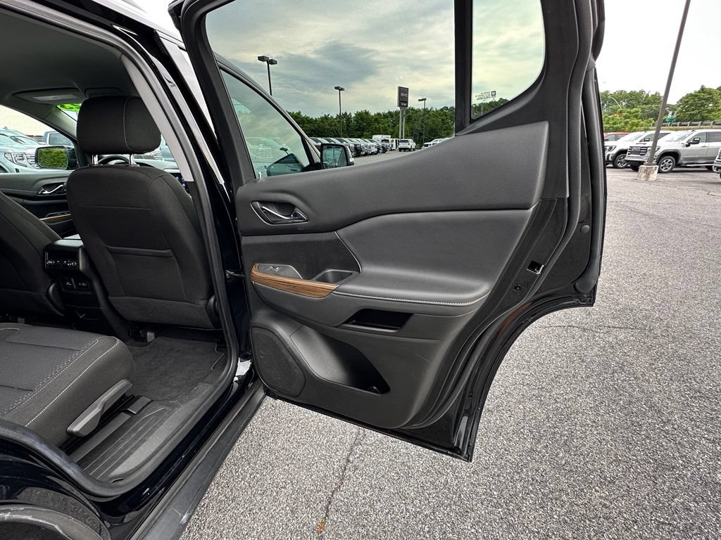 Used 2023 GMC Acadia SLE w/ Driver Convenience Package AWD/4WD image 18