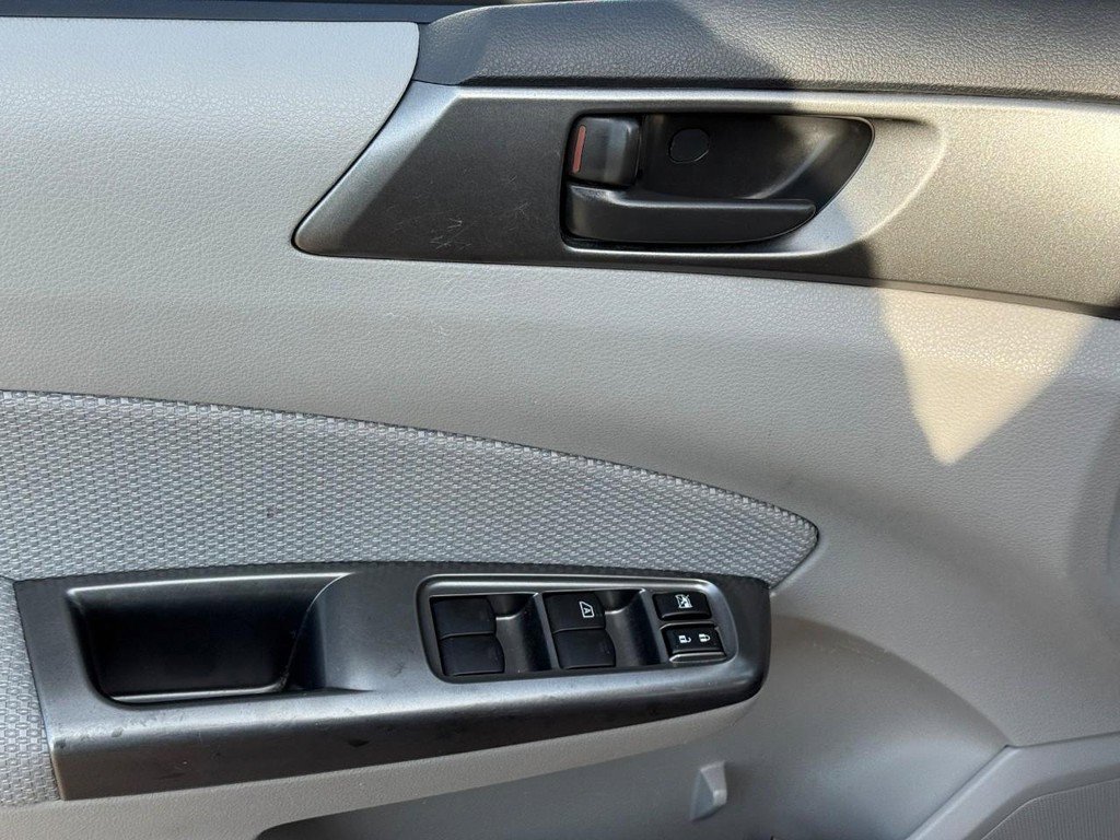 Used 2011 Subaru Forester 2.5X image 18
