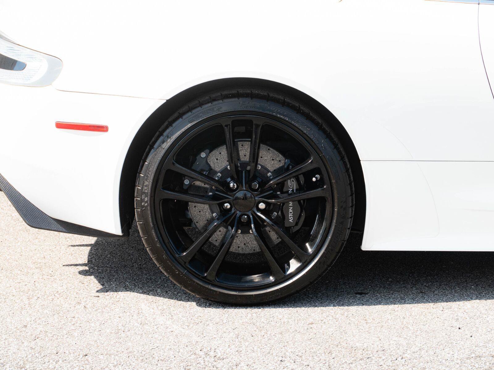 Used 2011 Aston Martin DBS Volante RWD image 29
