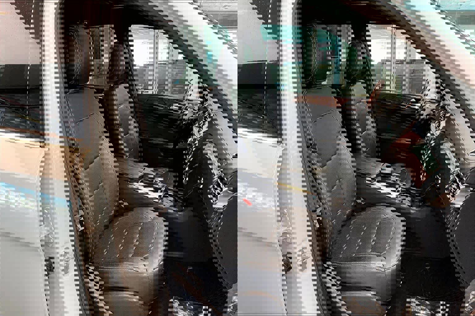 Used 2015 Mercedes-Benz ML 400 4MATIC image 8