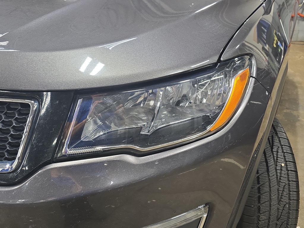 Used 2019 Jeep Compass Limited AWD/4WD image 33