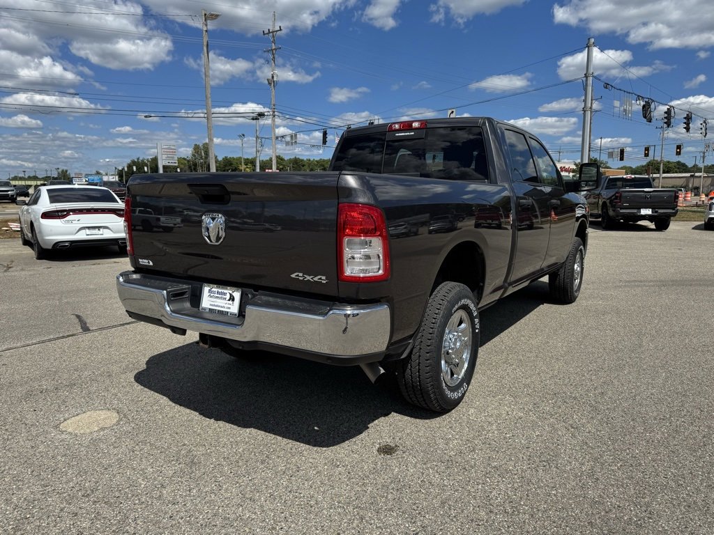 Used 2024 RAM 2500 Tradesman w/ Chrome Appearance Group image 7