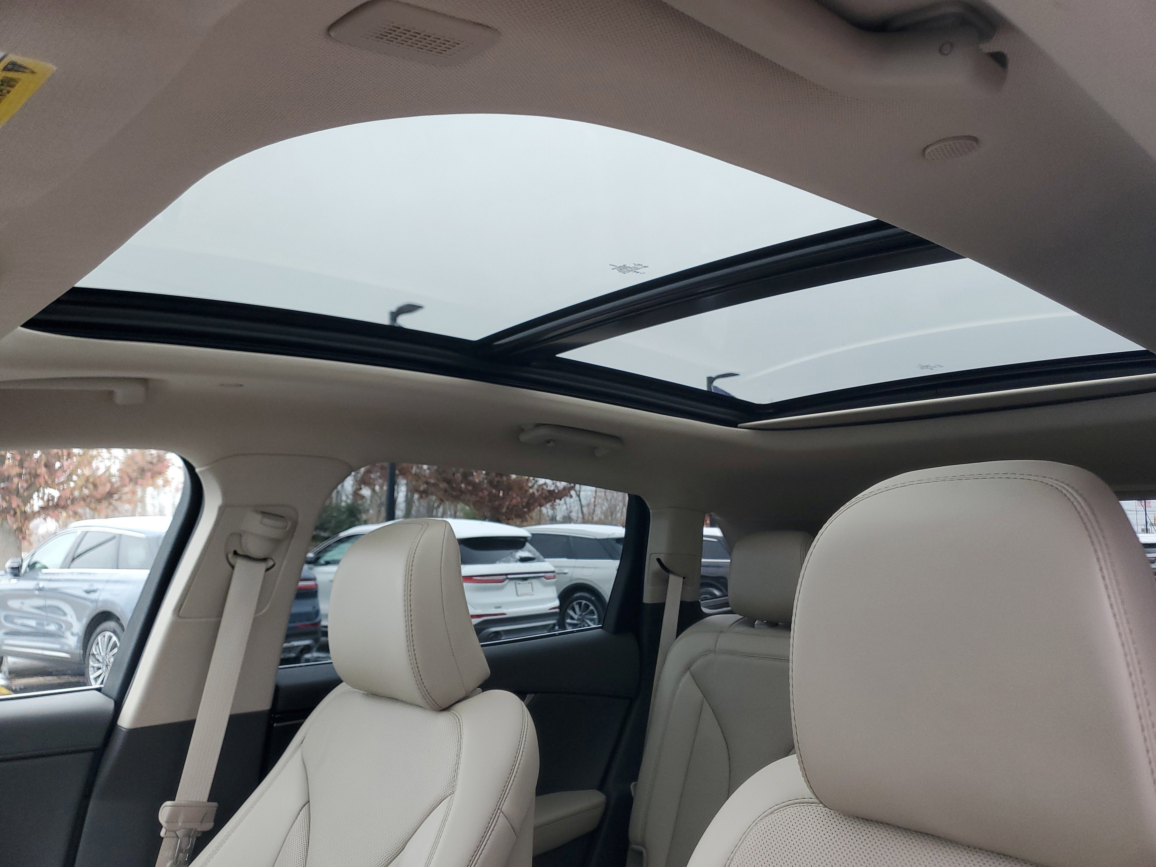 Certified 2023 Lincoln Nautilus Reserve image 11