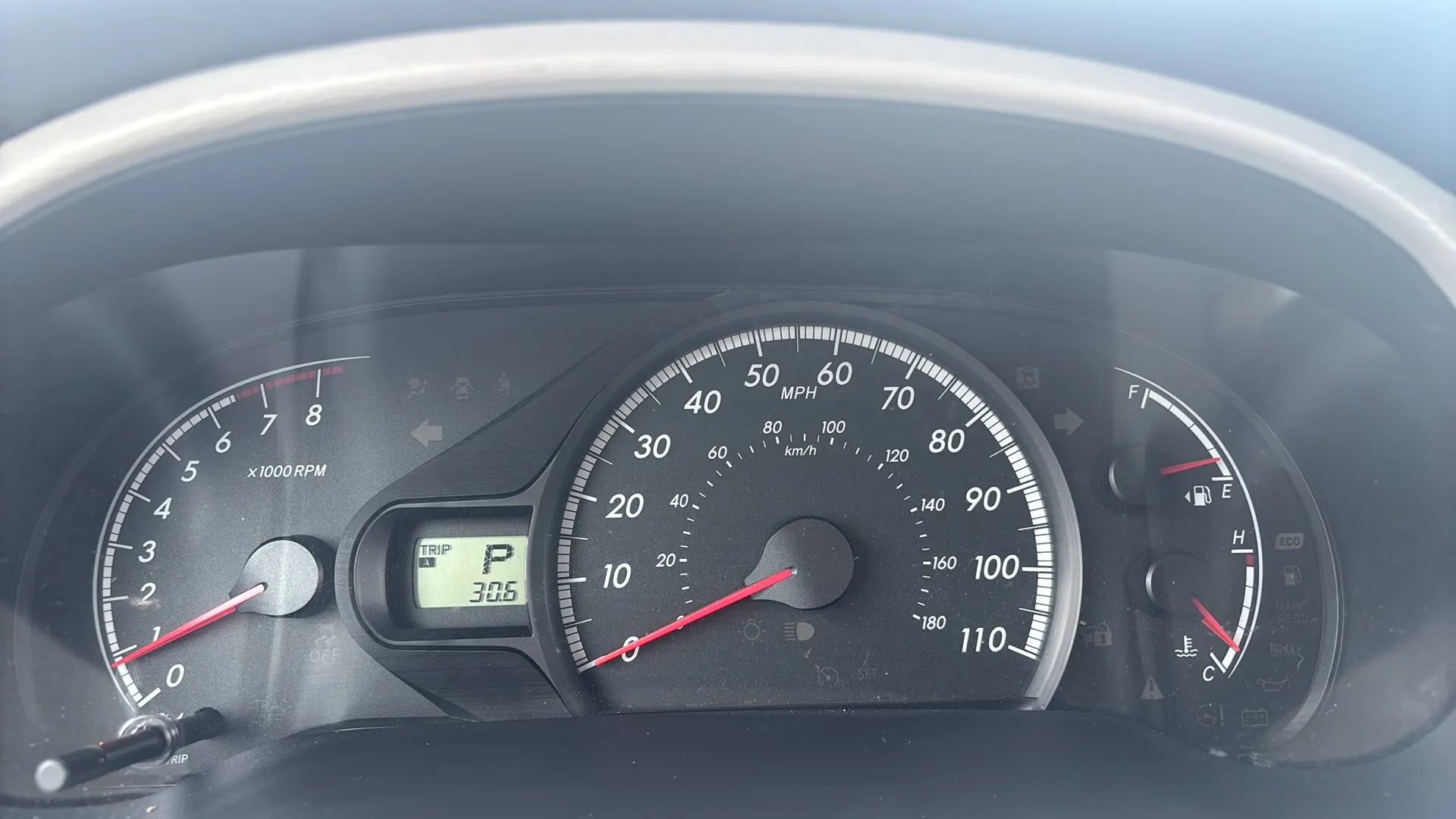 Used 2014 Toyota Sienna LE image 3