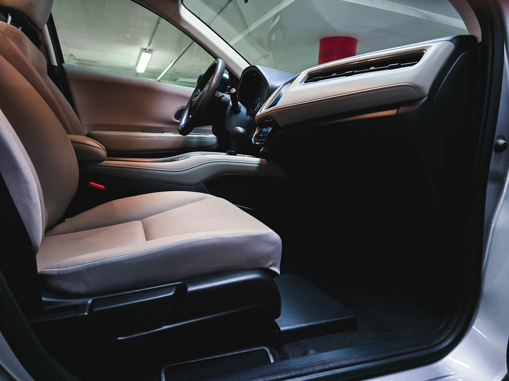 Used 2016 Honda HR-V EX image 33