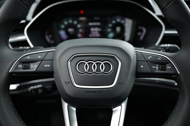 New 2025 Audi Q3 2.0T Premium image 32