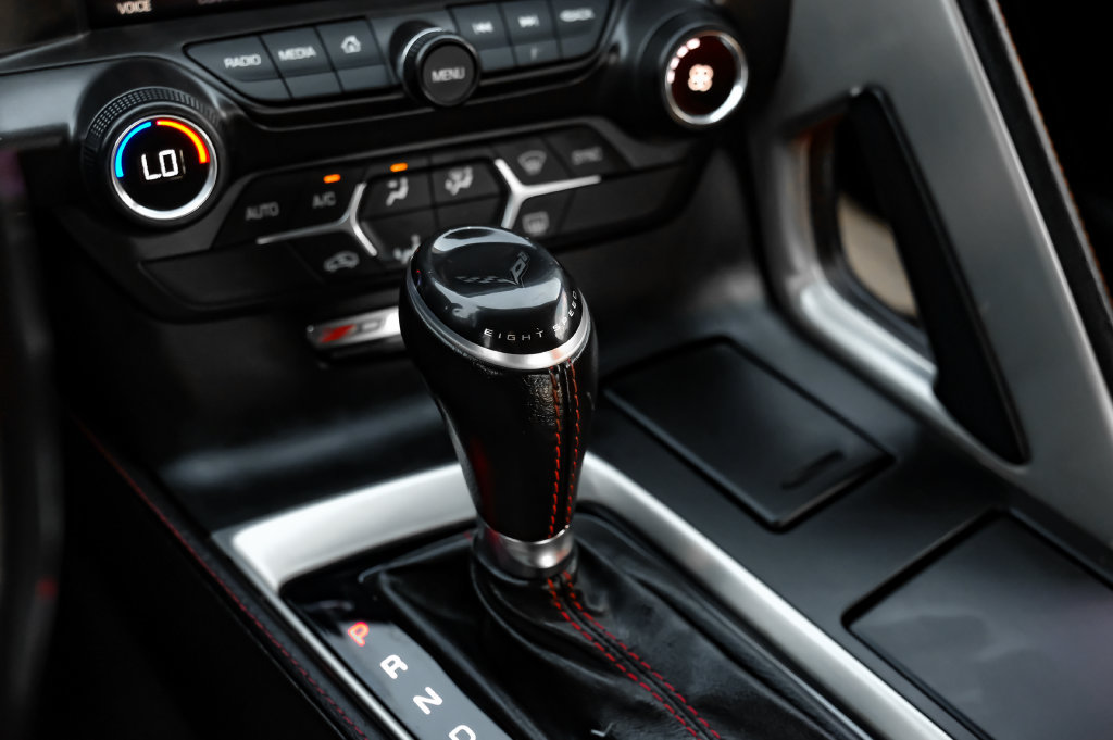 Used 2018 Chevrolet Corvette Z06 RWD image 18