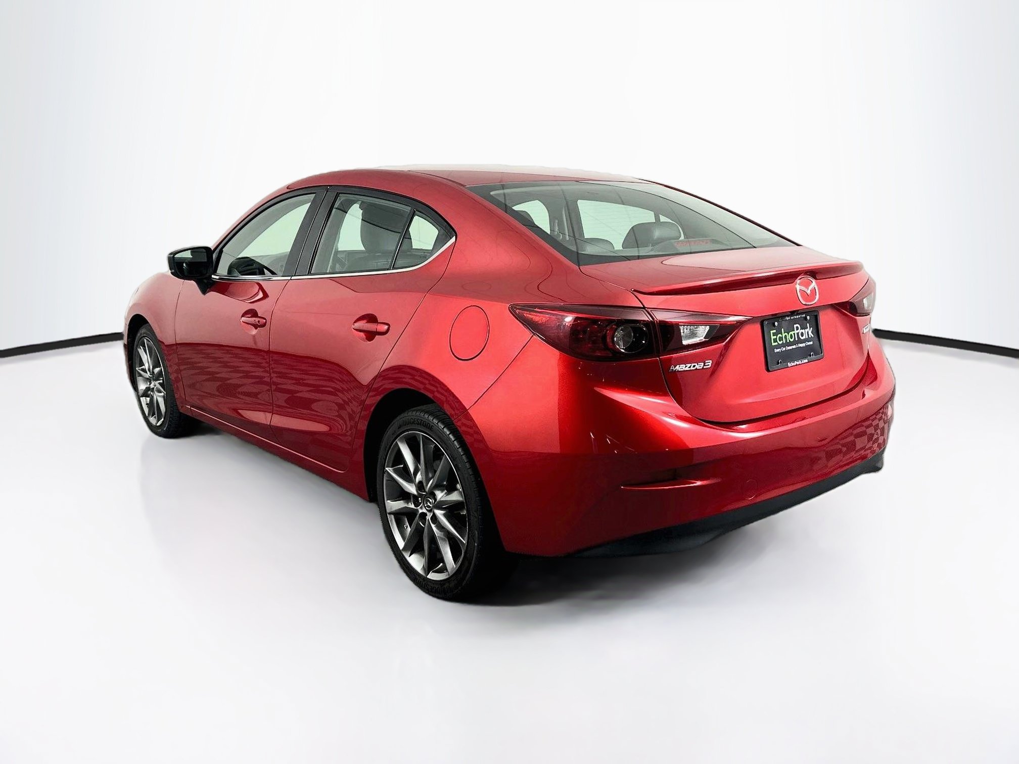 Used 2018 MAZDA MAZDA3 Touring FWD image 5