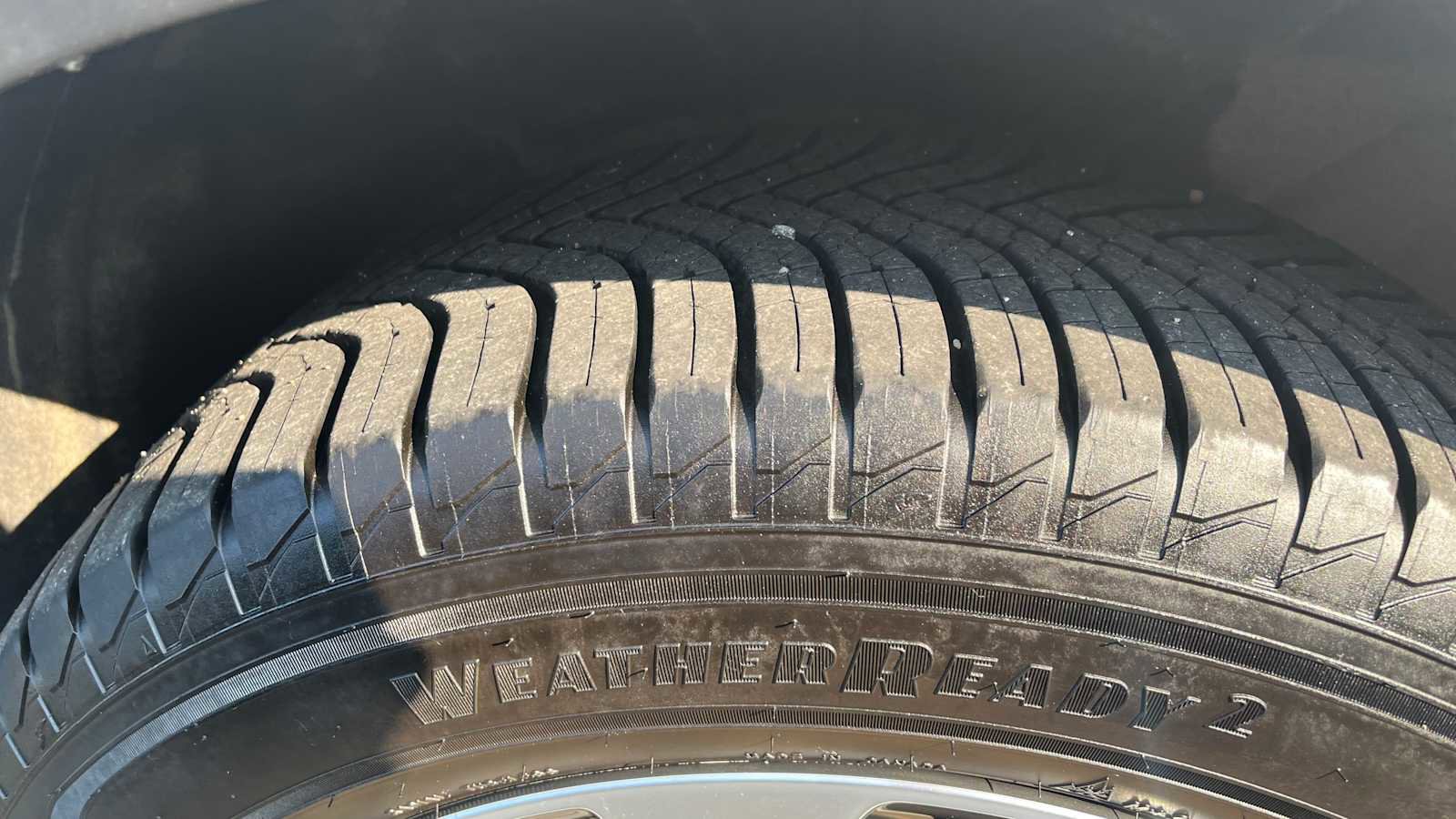 Used 2022 Buick Envision Essence w/ Safety Package image 26