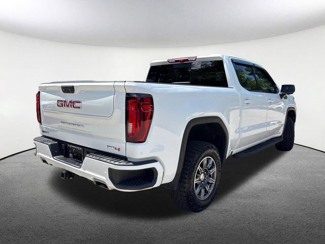 Used 2024 GMC Sierra 1500 AT4 w/ Technology Package AWD/4WD image 14