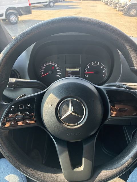 Used 2021 Mercedes-Benz Sprinter 2500 image 16