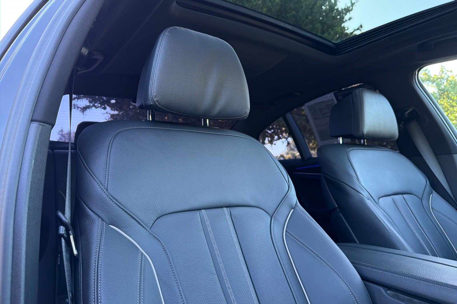 Used 2023 BMW M550i xDrive w/ Executive Package AWD/4WD image 20