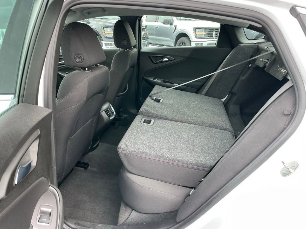 Used 2023 Chevrolet Malibu LT FWD image 51