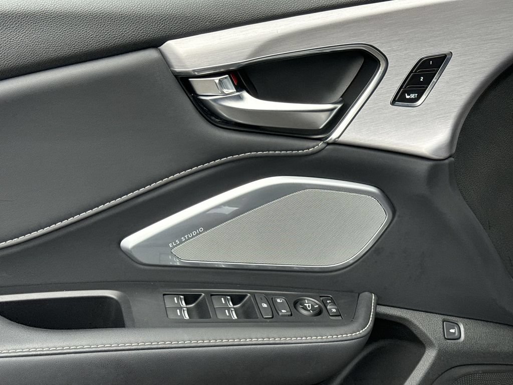 Used 2023 Acura RDX w/ Technology Package FWD image 15
