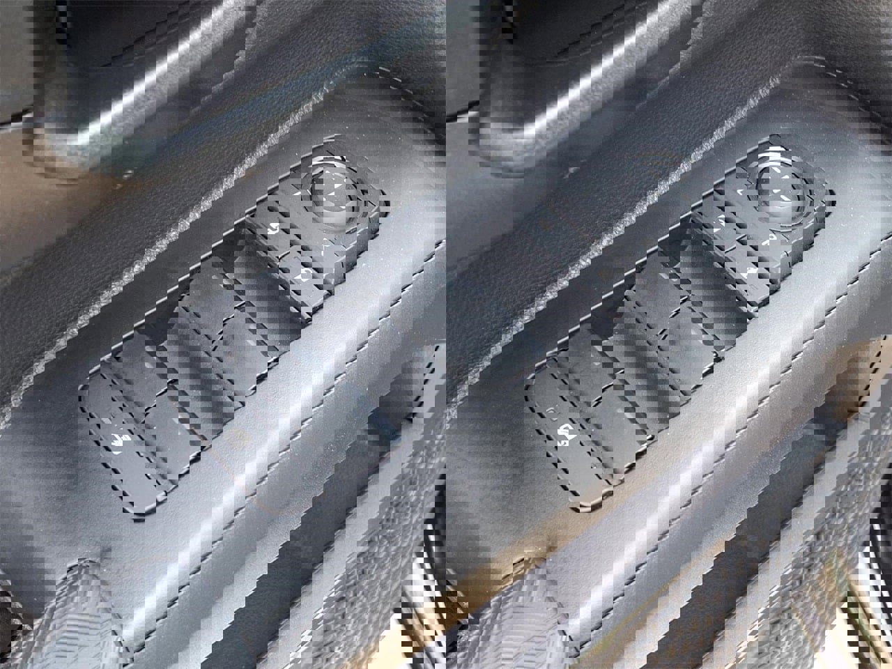 Certified 2025 Toyota Tacoma SR5 image 13