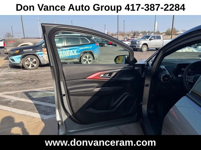 Used 2024 Chevrolet Equinox EV RS image 10