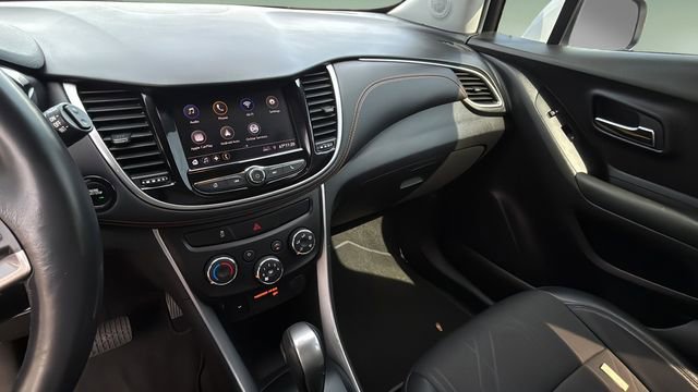 Used 2022 Chevrolet Trax LT w/ Driver Confidence Package image 24