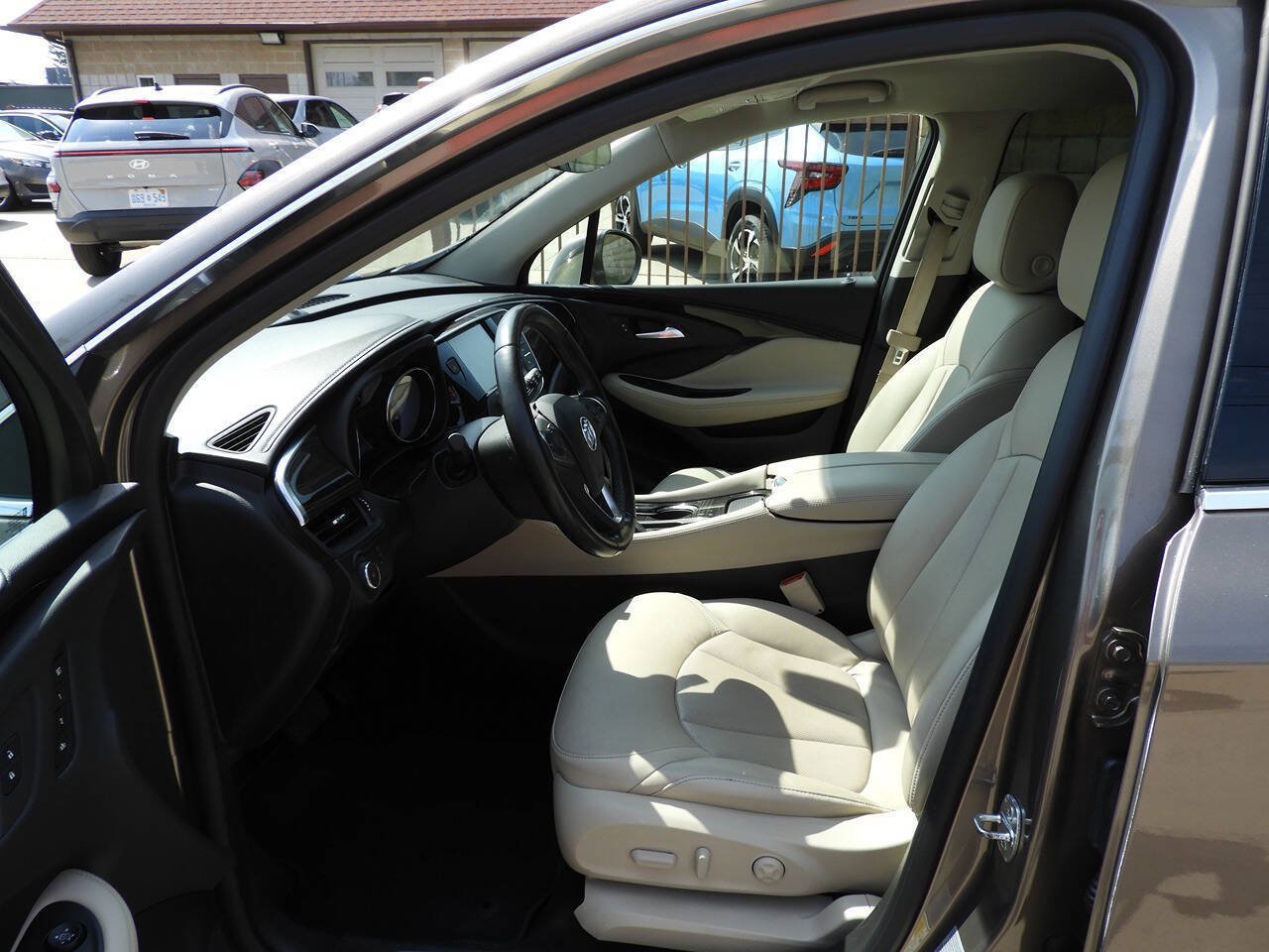 Used 2019 Buick Envision Essence AWD/4WD image 14
