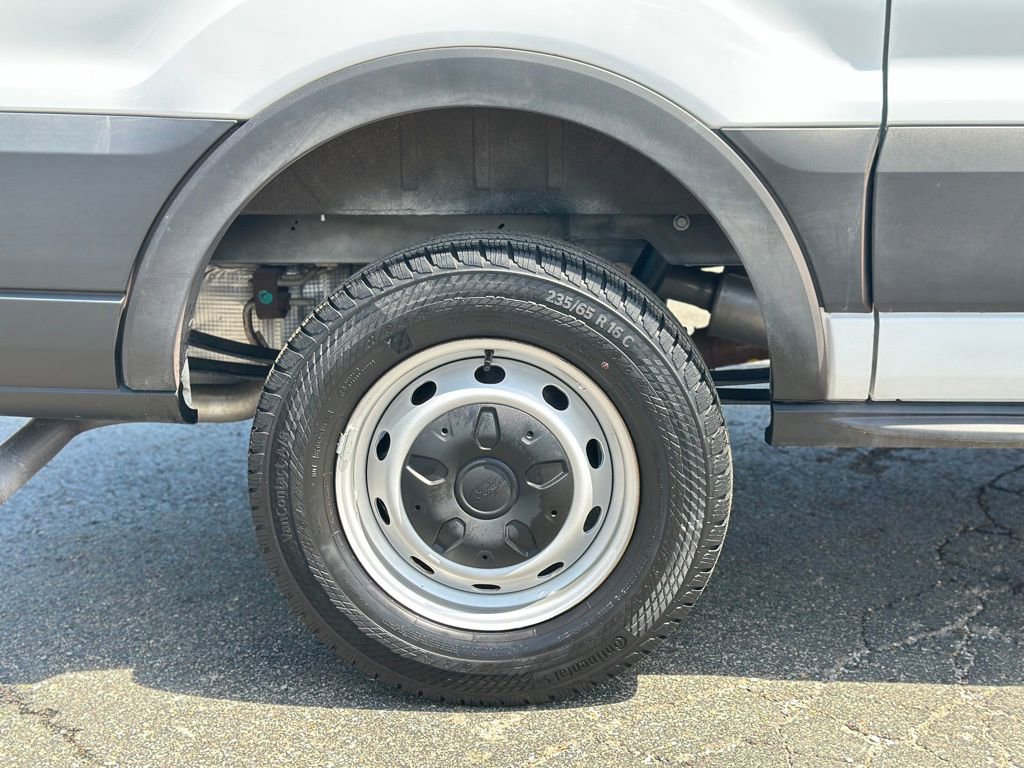 Certified 2022 Ford Transit 250 Low Roof image 24