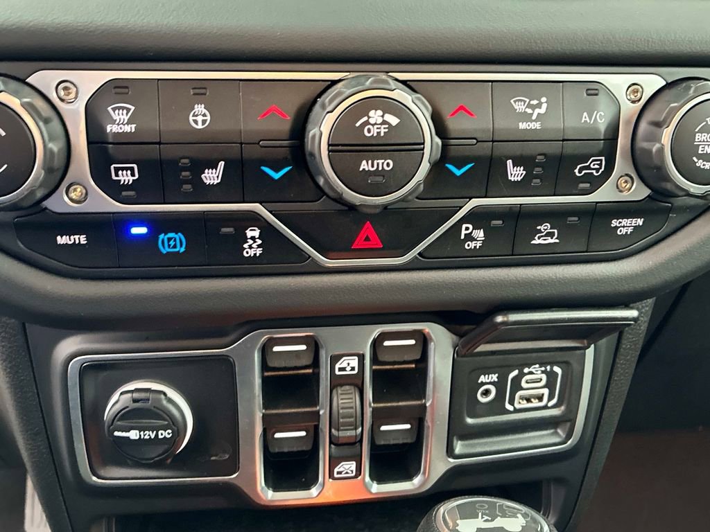 Certified 2025 Jeep Wrangler Unlimited Sahara w/ Safety Group image 32