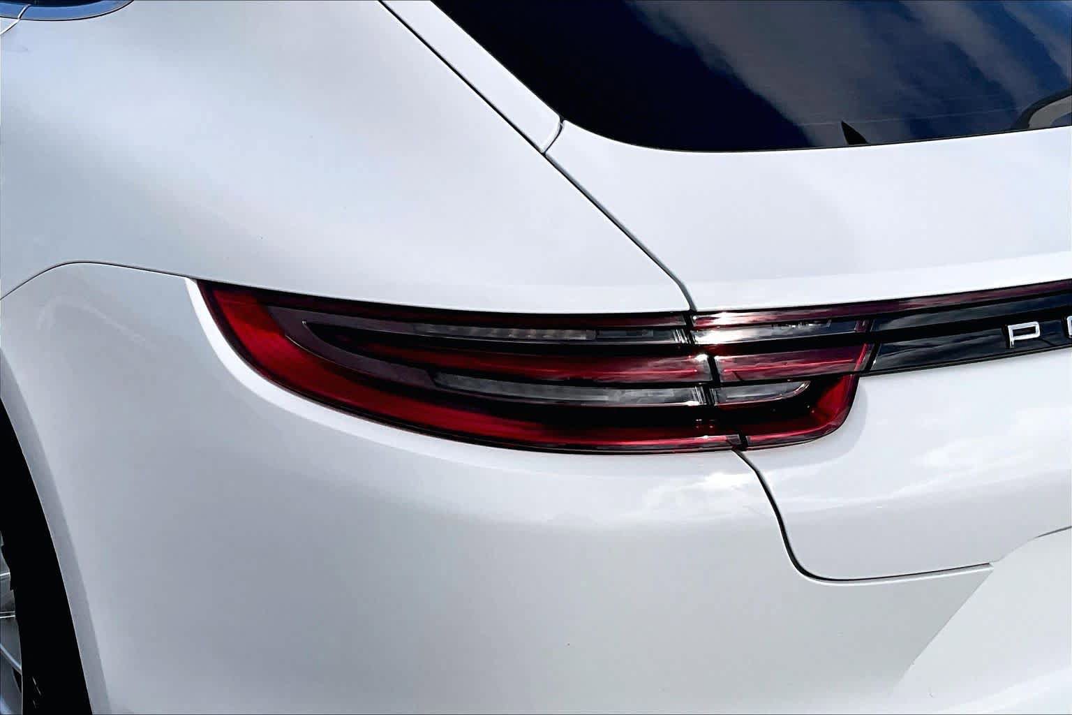 Used 2018 Porsche Panamera 4 AWD/4WD image 25