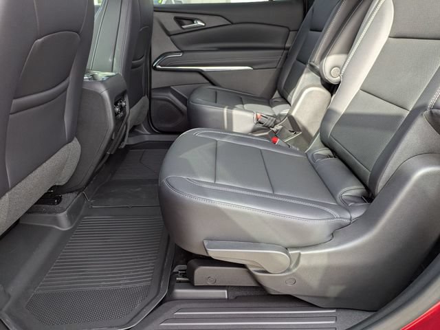 New 2026 Chevrolet Traverse LT w/ Sun and Wheel Package FWD image 29