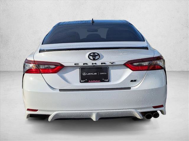 Used 2022 Toyota Camry SE image 8