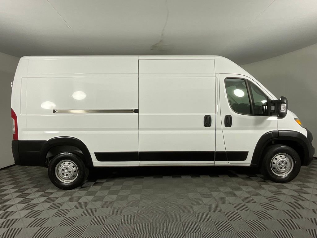 Used 2023 RAM ProMaster 2500 image 2
