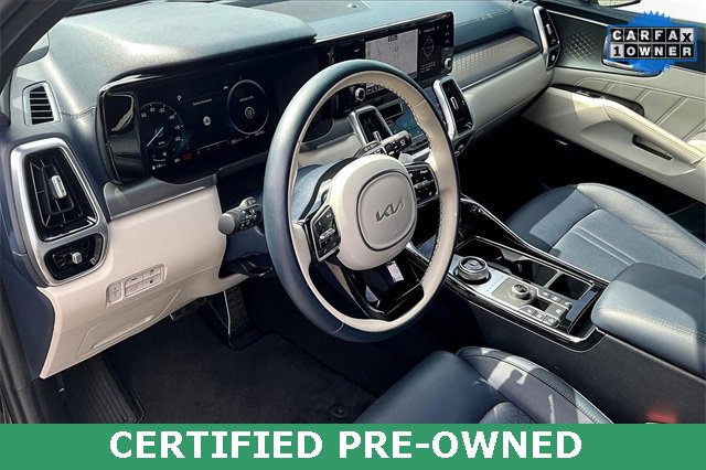 Used 2023 Kia Sorento SX Prestige image 13