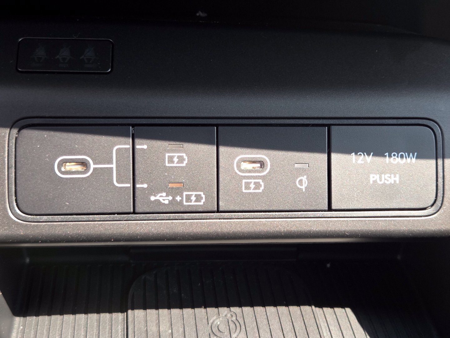 New 2026 Hyundai Kona Limited AWD/4WD image 13