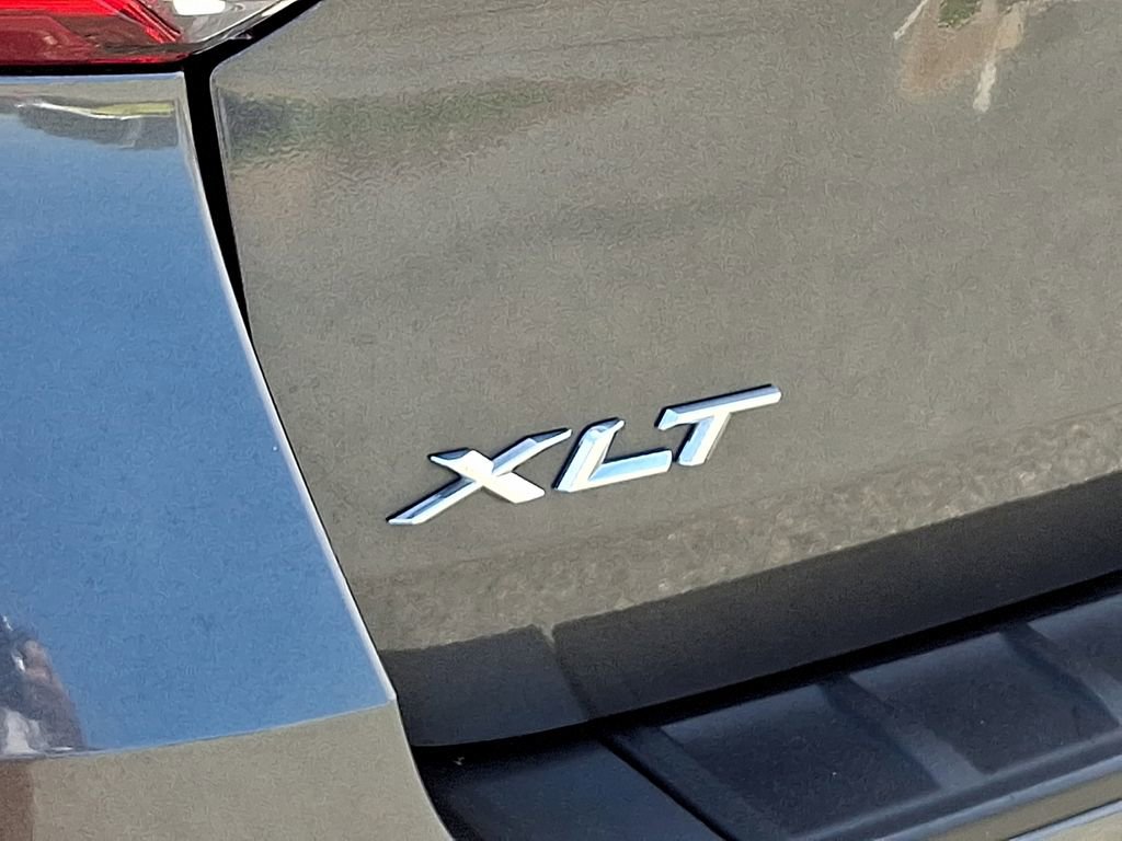 Used 2020 Ford Explorer XLT AWD/4WD image 30