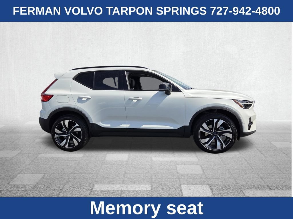 New 2026 Volvo XC40 B5 Plus w/ Climate Package AWD/4WD image 11