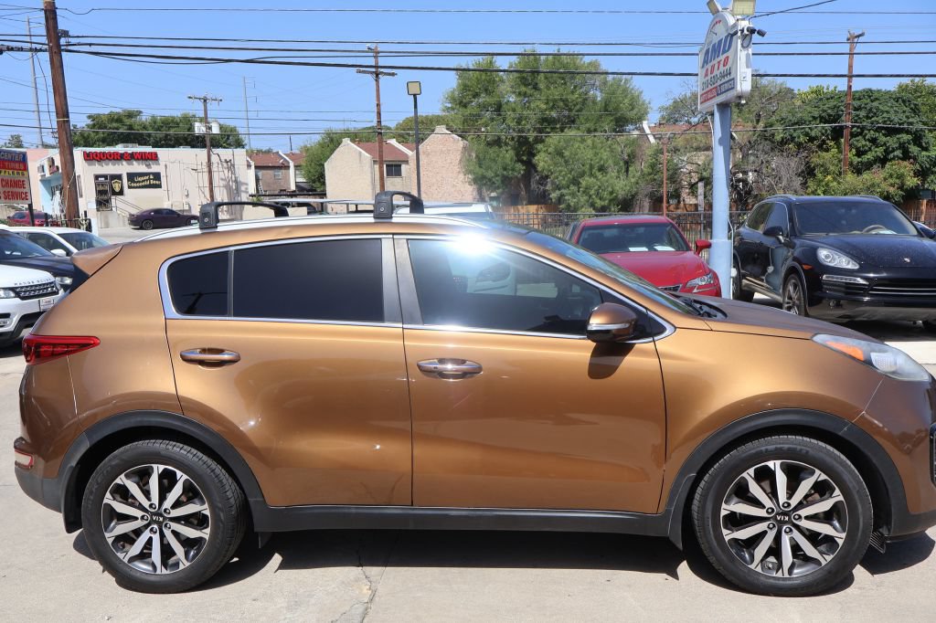 Used 2017 Kia Sportage EX w/ EX Technology Package FWD image 9