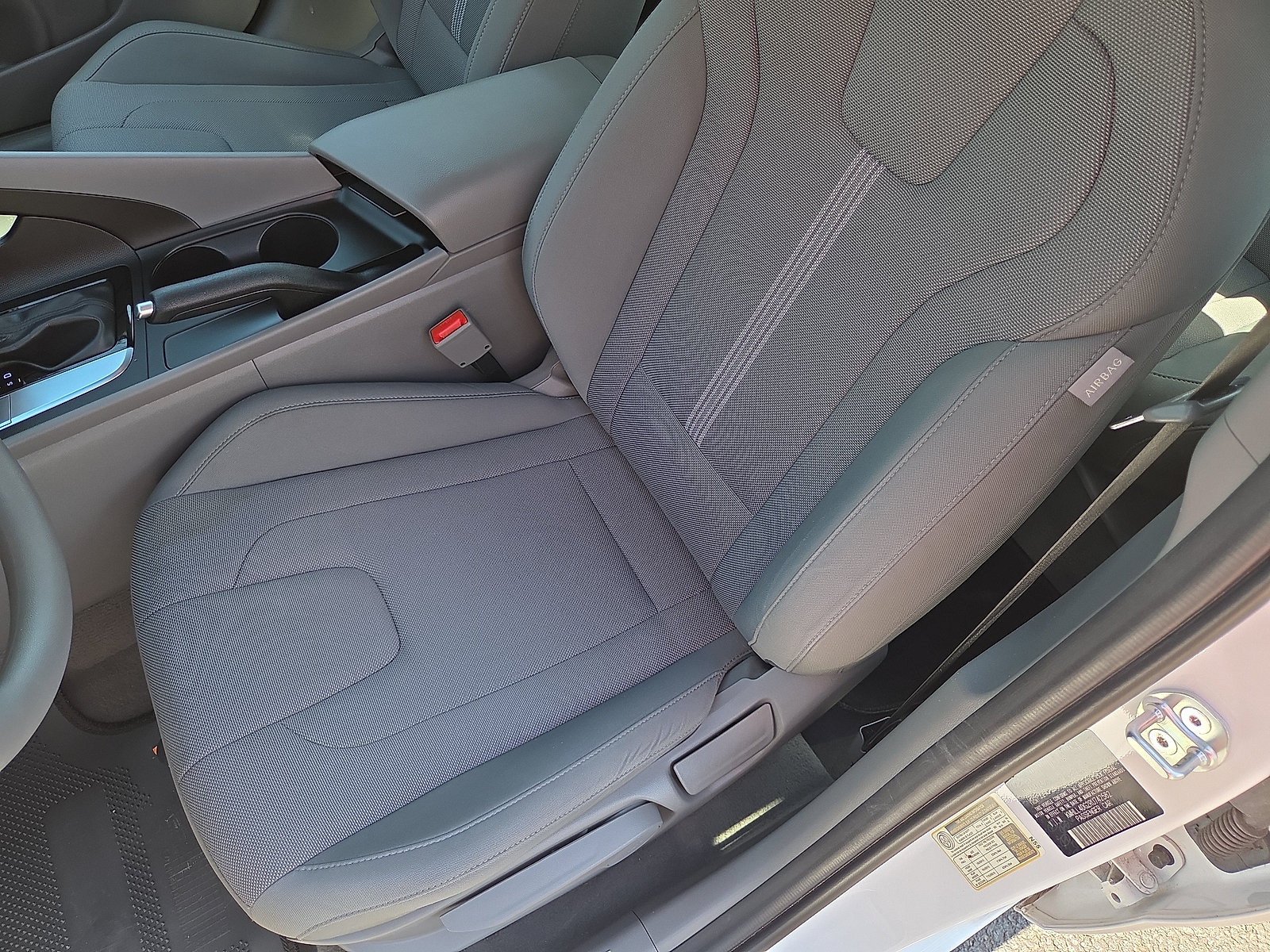 Used 2024 Hyundai Elantra SE FWD image 13