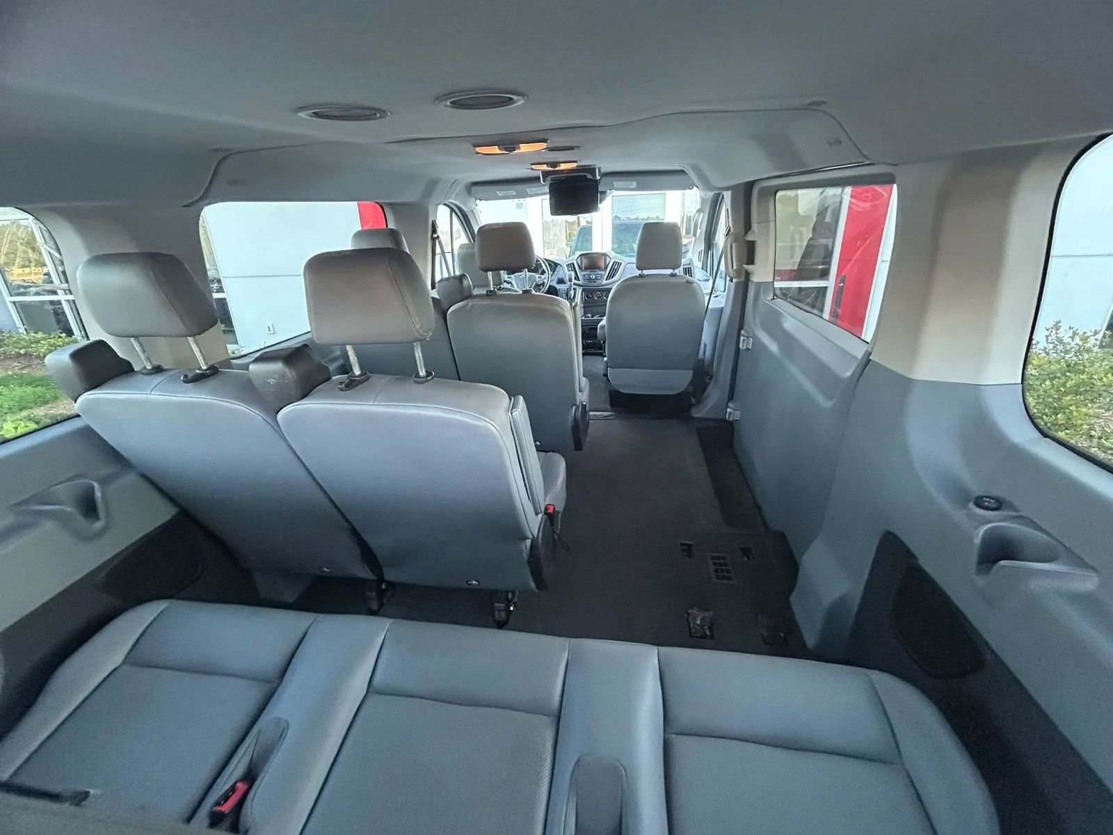 Used 2015 Ford Transit 150 XLT RWD image 8