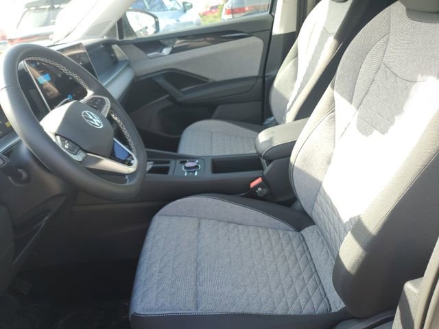 New 2026 Volkswagen Tiguan S image 16