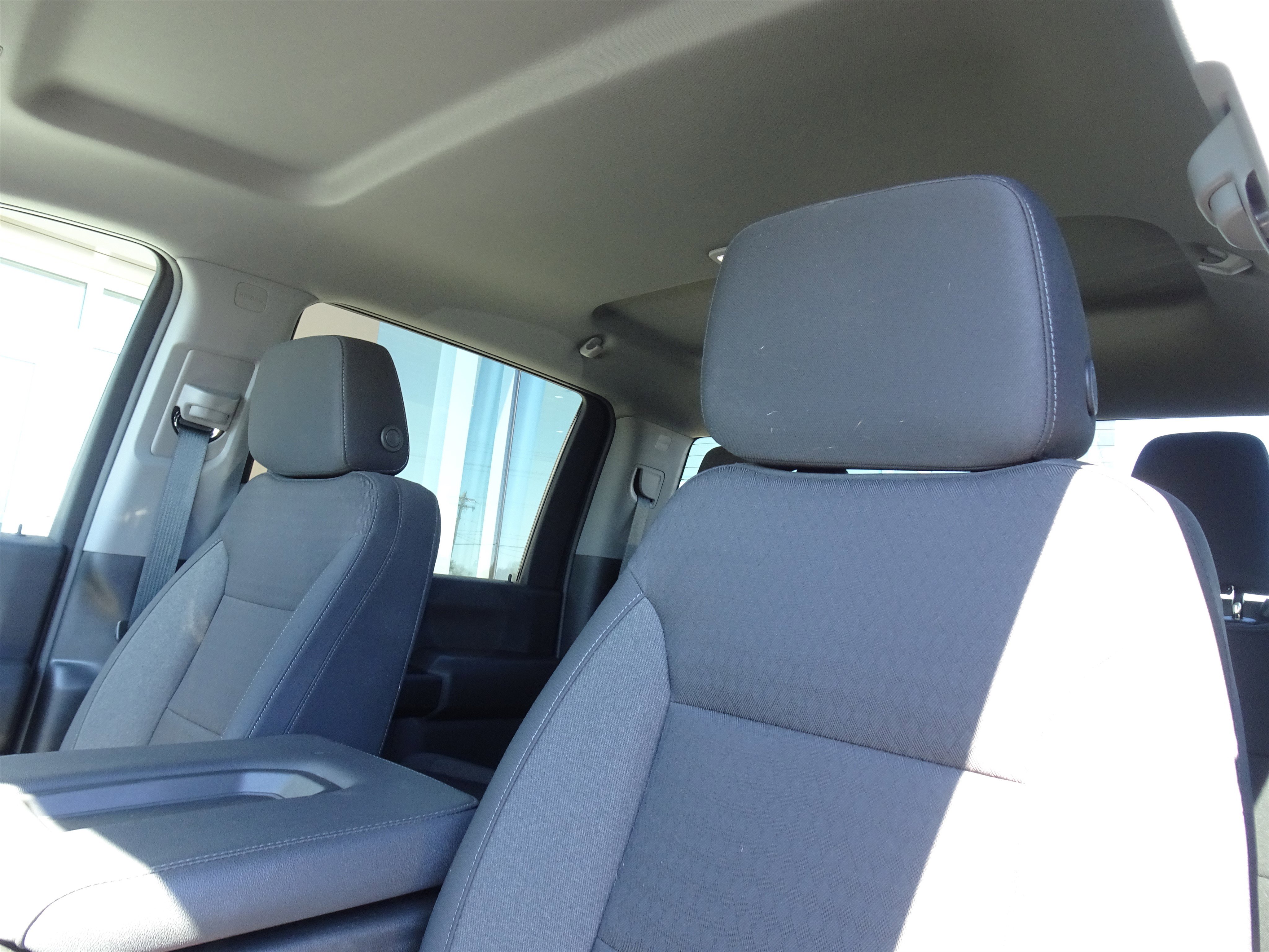 Used 2024 Chevrolet Silverado 2500 Custom w/ Custom Convenience Package image 14