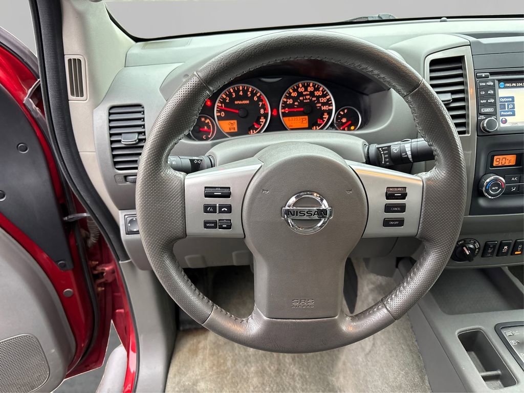 Used 2015 Nissan Frontier SL image 24