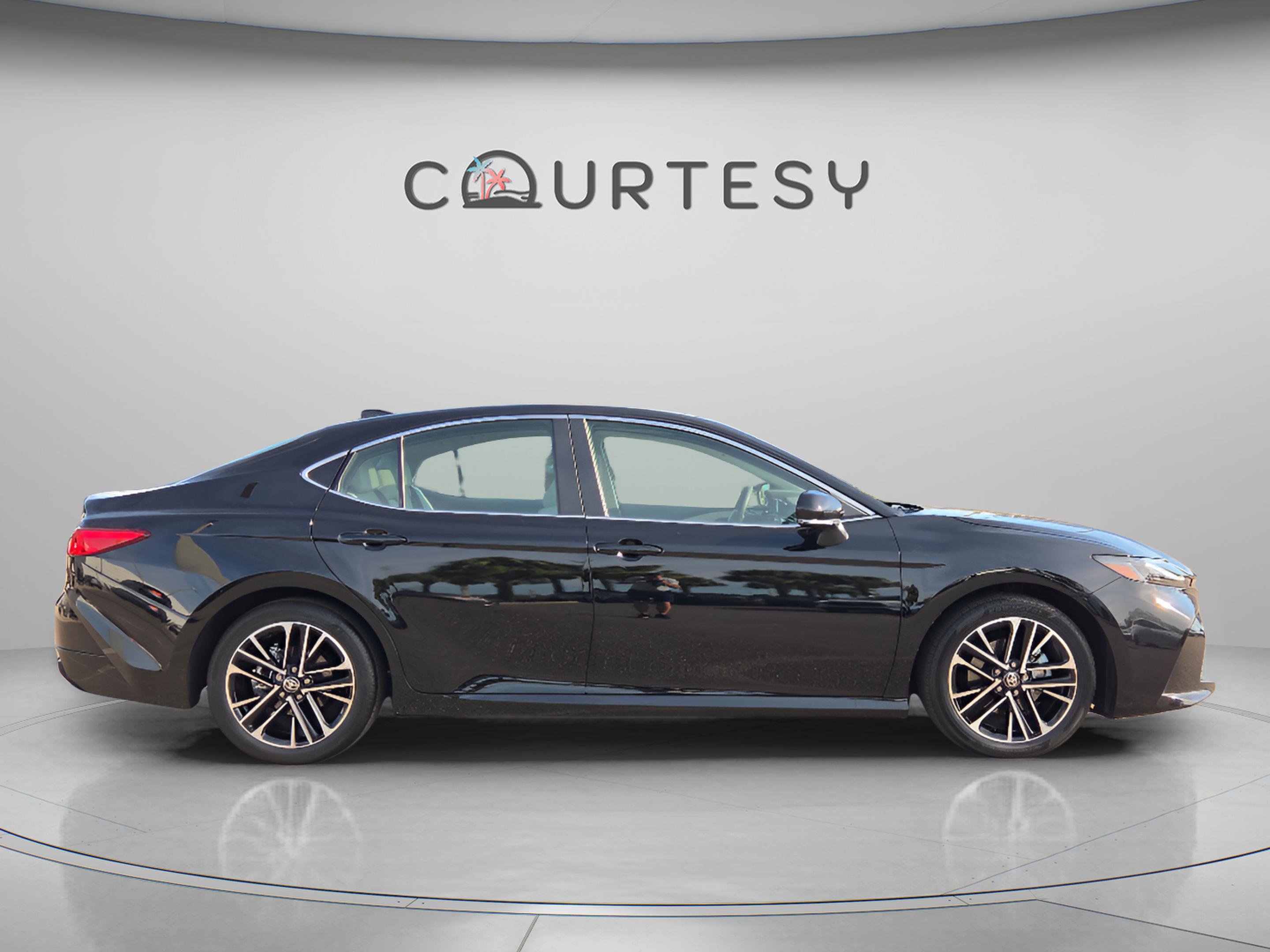 Certified 2025 Toyota Camry XLE image 7