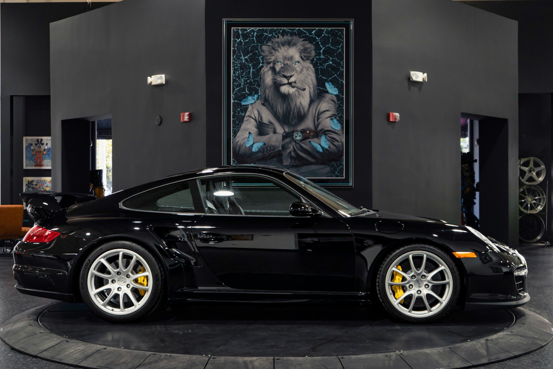 Used 2008 Porsche 911 GT2 RWD image 11