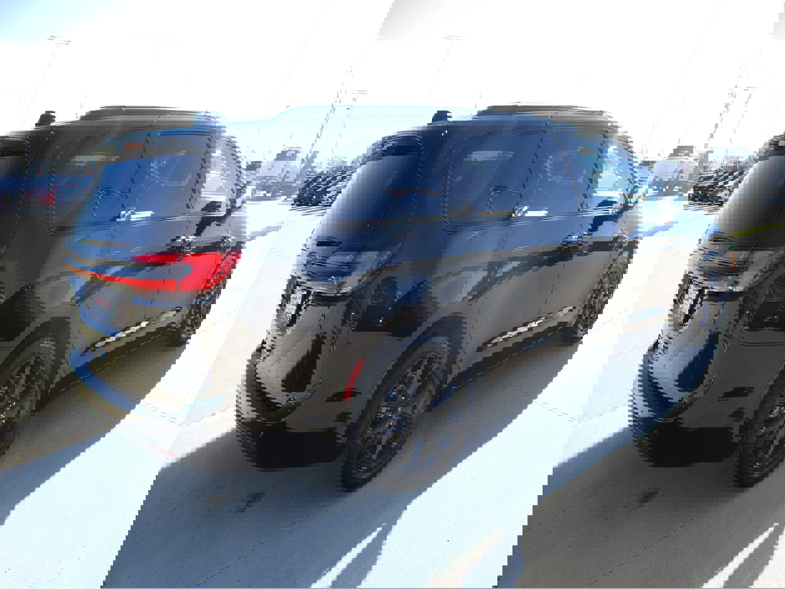 New 2026 Chrysler Pacifica Select w/ S Appearance Package image 7