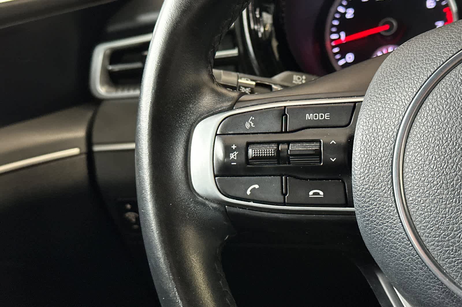 Used 2022 Kia K5 GT-Line FWD image 25