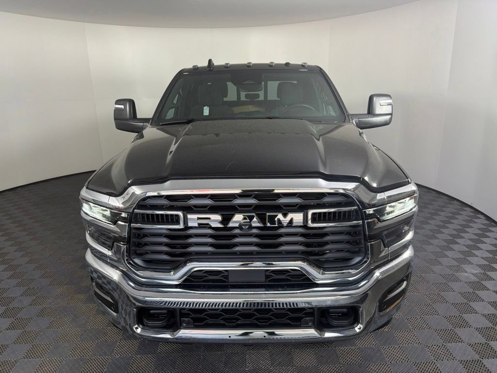New 2026 RAM 3500 Tradesman AWD/4WD image 4