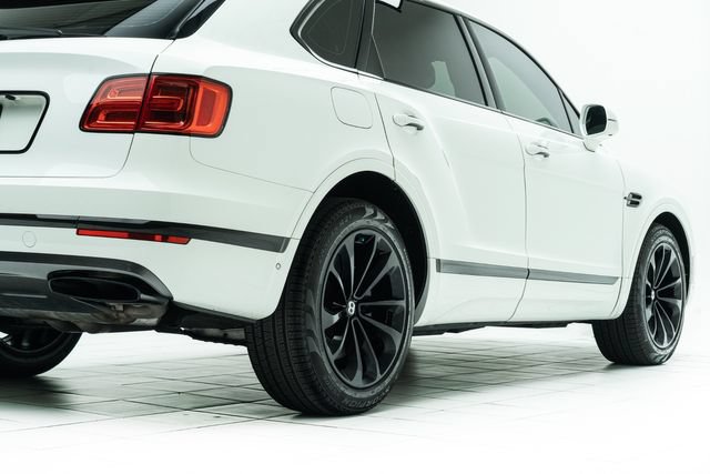 Used 2018 Bentley Bentayga Onyx Edition AWD/4WD image 13