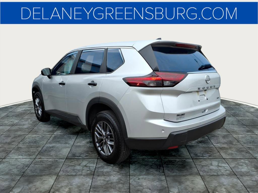 Certified 2025 Nissan Rogue S image 5