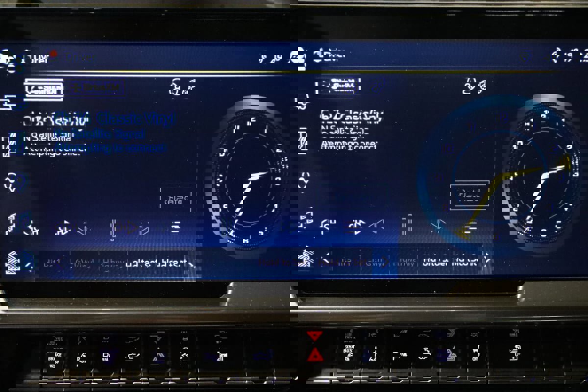 Used 2025 Chevrolet Silverado 2500 High Country w/ Technology Package image 53