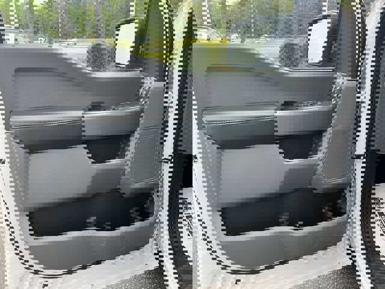 Used 2023 Ford F150 XLT image 14